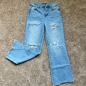Lane 201- light wash boyfriend jeans. NWOT